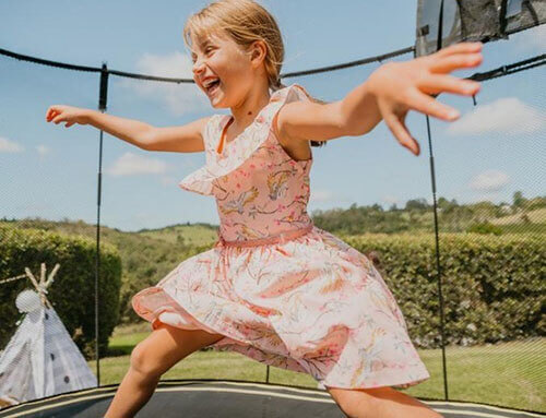 girl dancing in springfree trampoline